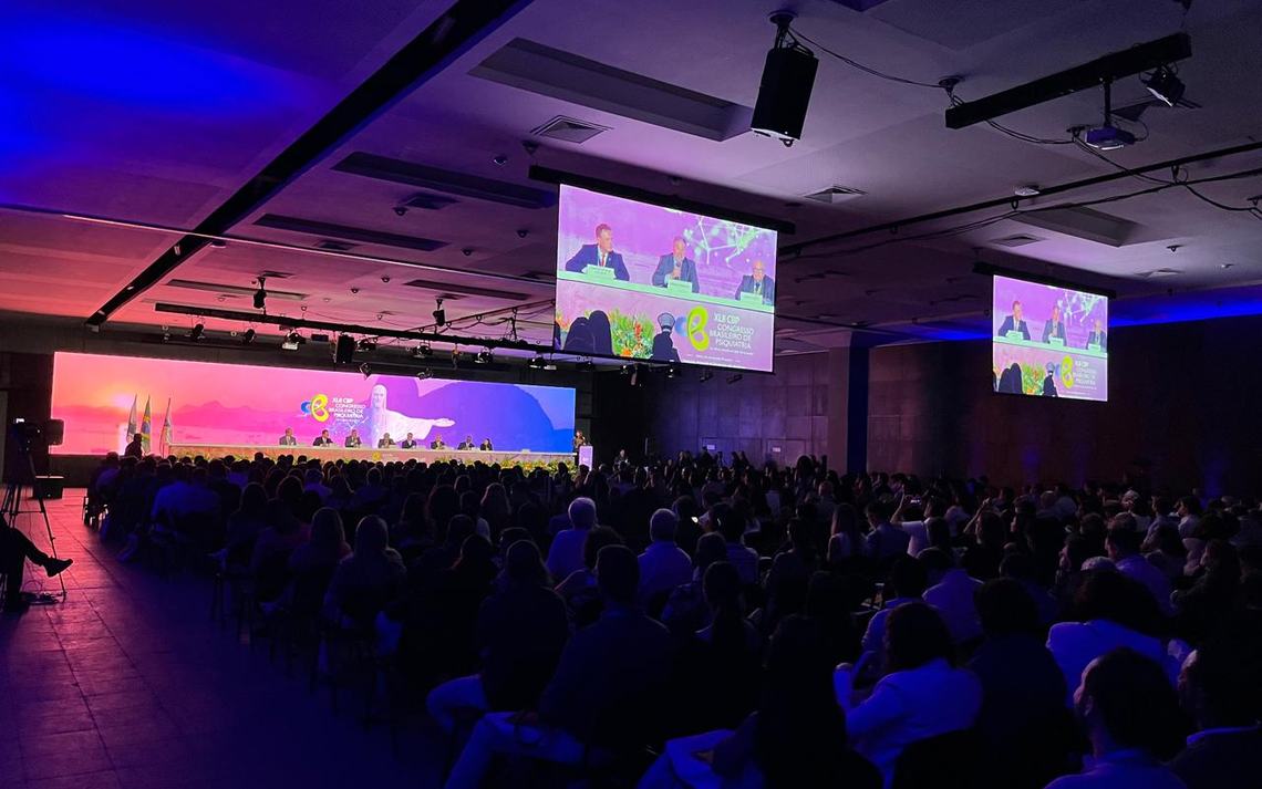 Plateia do Congresso Brasileiro de Psiquiatria durante sessão científica
