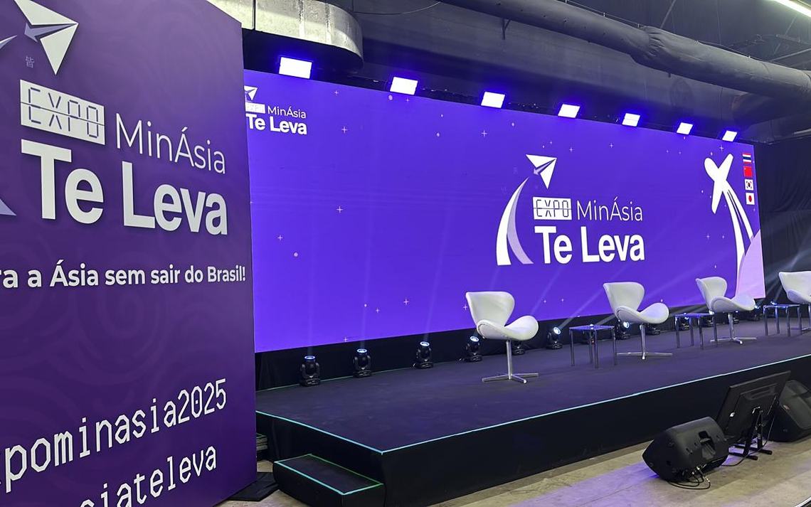 Palco principal da Expo MinÁsia Te Leva 2025 com painel de LED